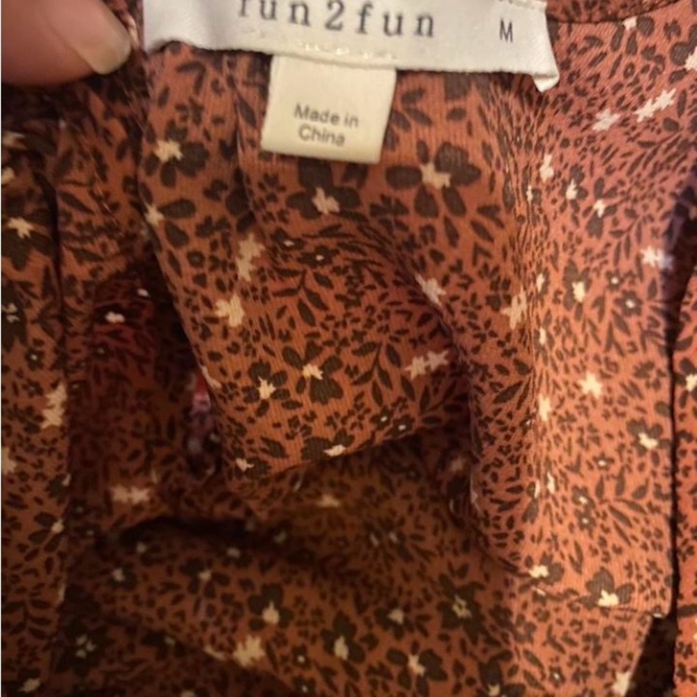 Fun 2 Fun Brown Patterned Blouse - Picture 2 of 2